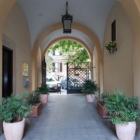 Ave Cesare Roma Exterior foto